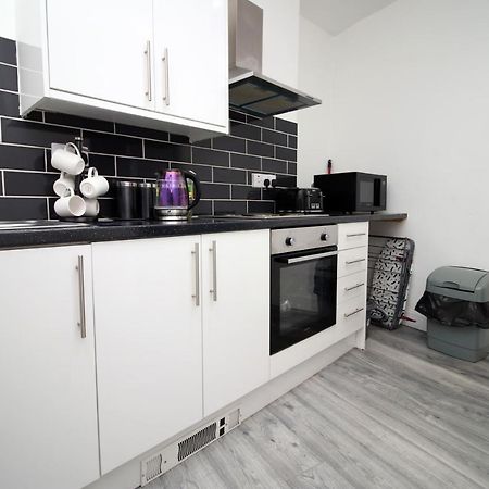 Executive Style 2 Bed Flat In Bridgend F2 Apartment Ngoại thất bức ảnh