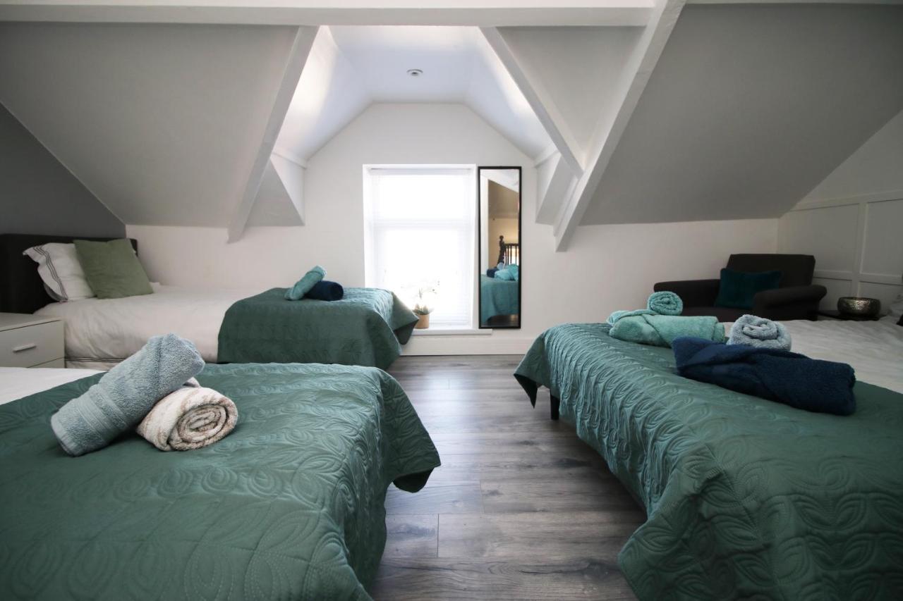 Executive Style 2 Bed Flat In Bridgend F2 Apartment Ngoại thất bức ảnh