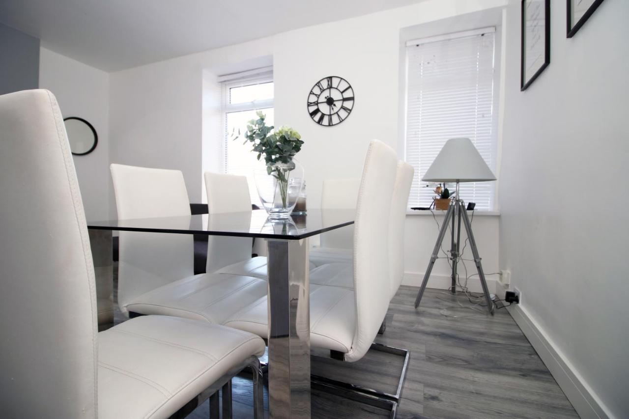 Executive Style 2 Bed Flat In Bridgend F2 Apartment Ngoại thất bức ảnh