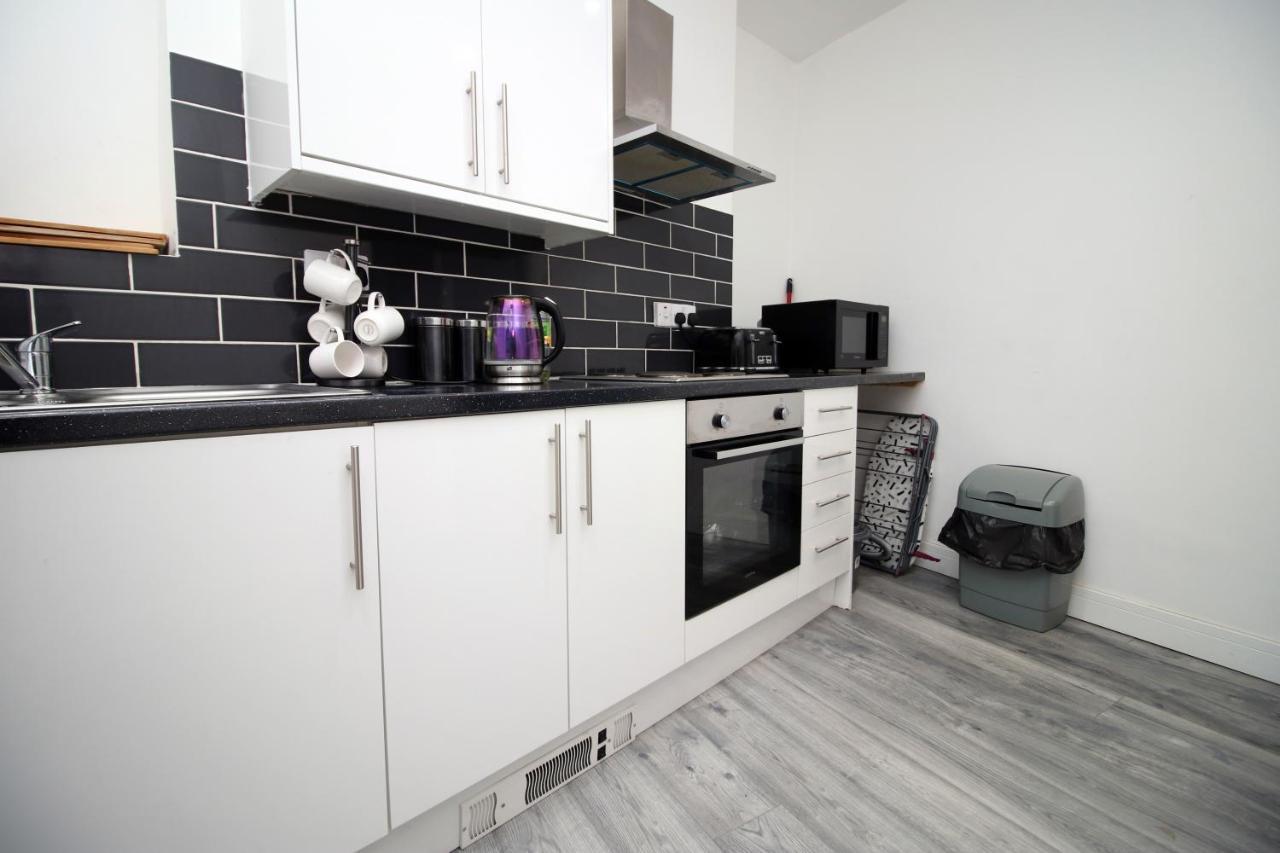 Executive Style 2 Bed Flat In Bridgend F2 Apartment Ngoại thất bức ảnh
