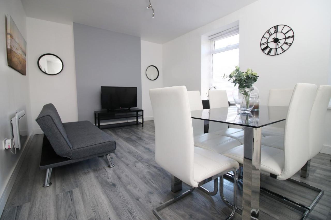 Executive Style 2 Bed Flat In Bridgend F2 Apartment Ngoại thất bức ảnh