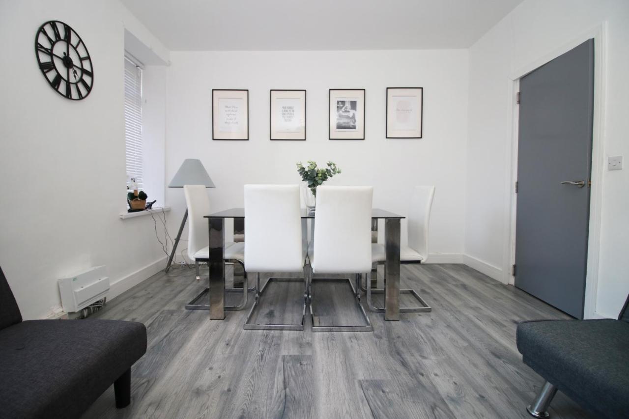 Executive Style 2 Bed Flat In Bridgend F2 Apartment Ngoại thất bức ảnh